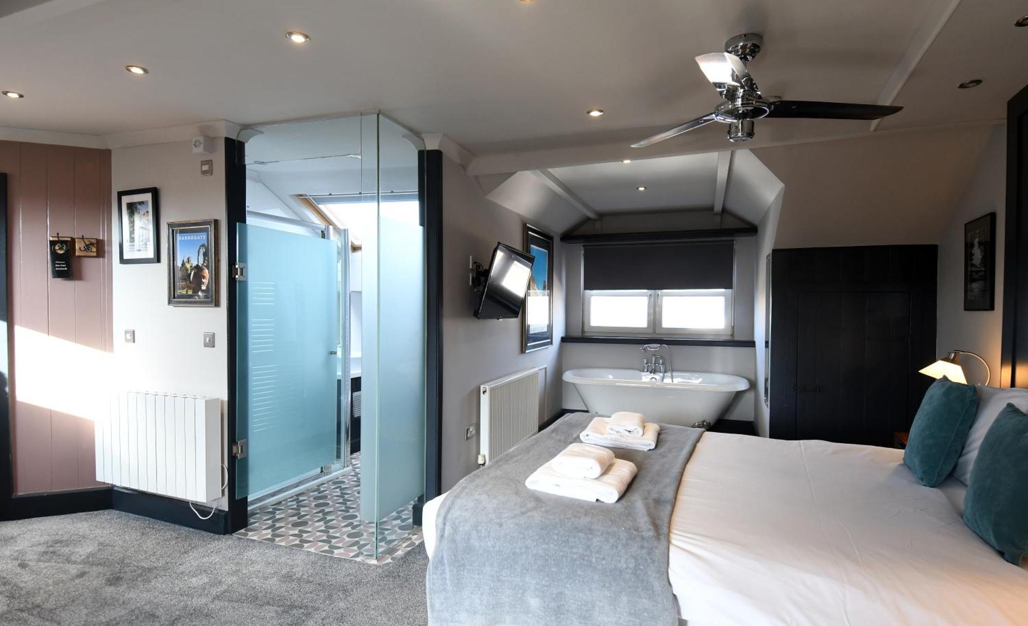 Hotel The At Cheltenham Parade Harrogate